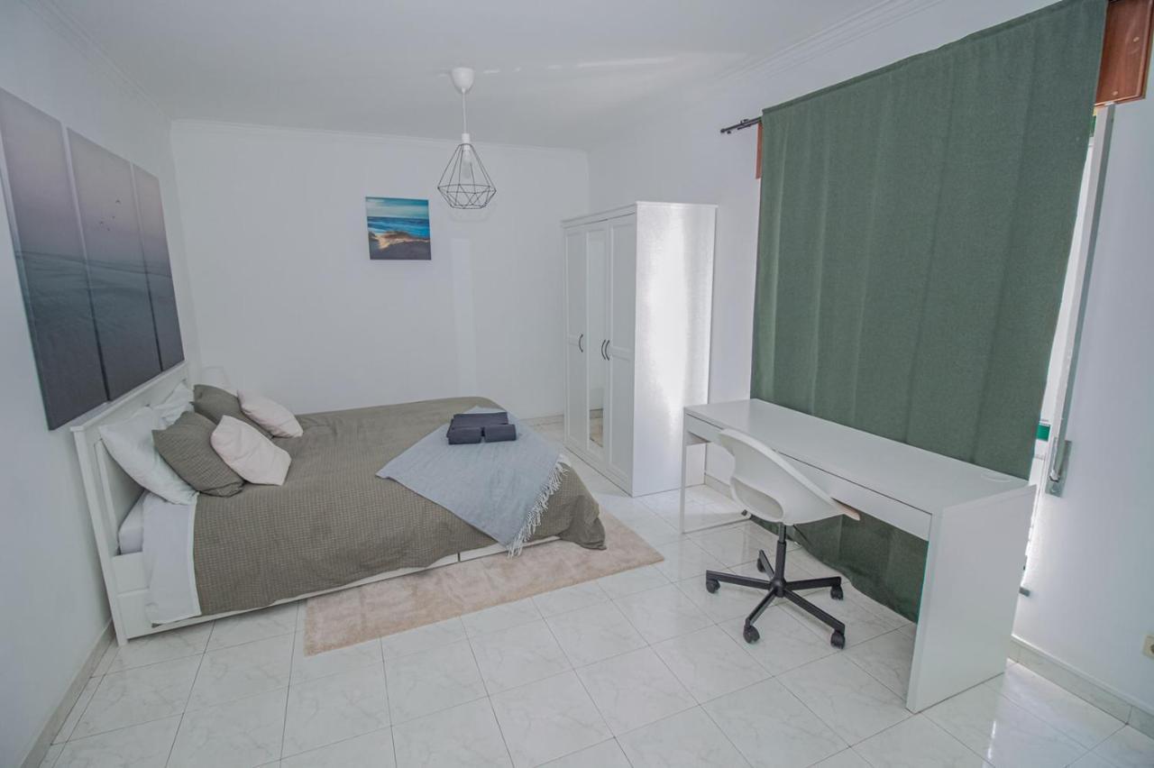 Charming Private Rooms In An Apartment A1 Penha - Distrito de Faro Exterior foto