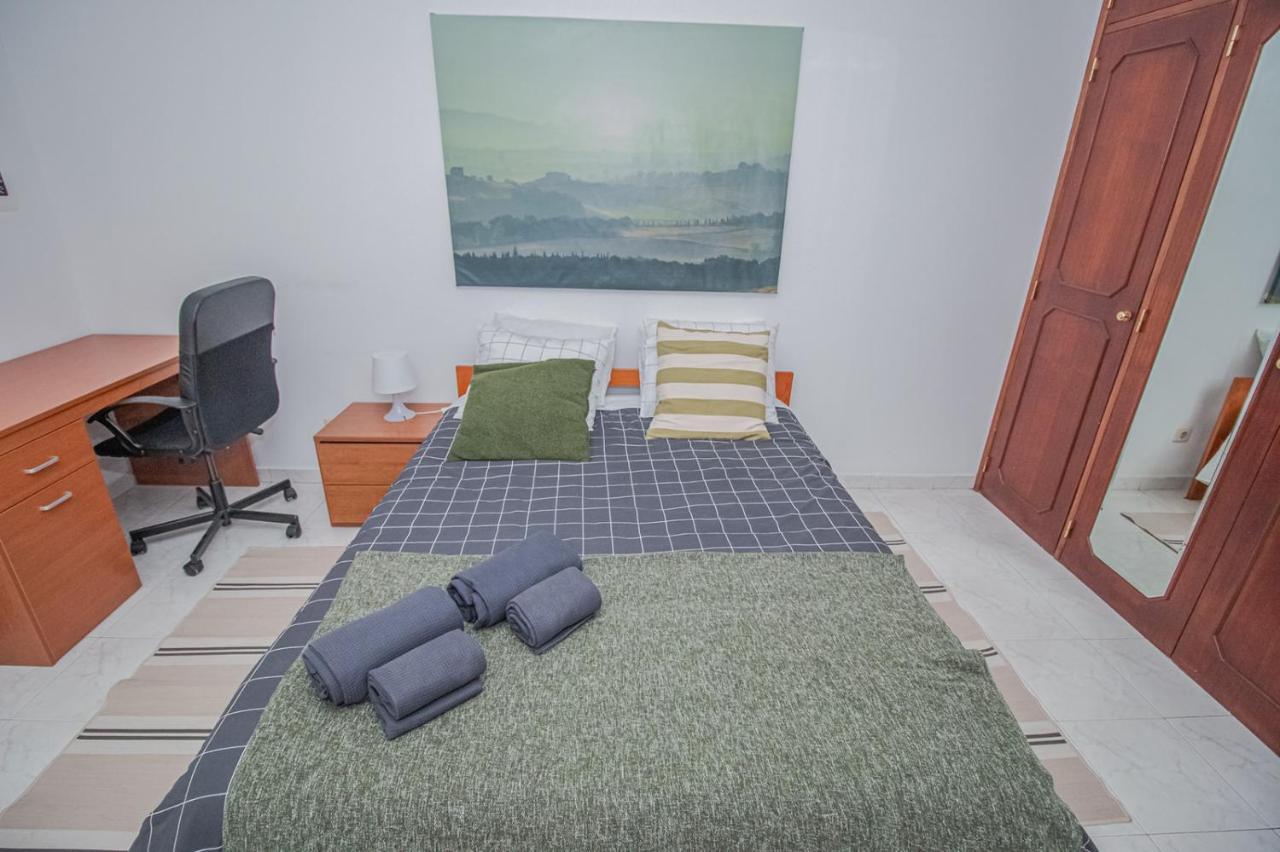 Charming Private Rooms In An Apartment A1 Penha - Distrito de Faro Exterior foto